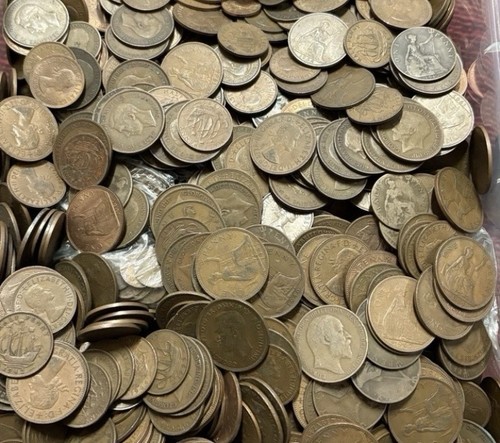 Kilo job lot old pennies - kilo,