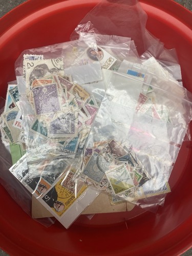 Kilo worldwide stamps - kilo,