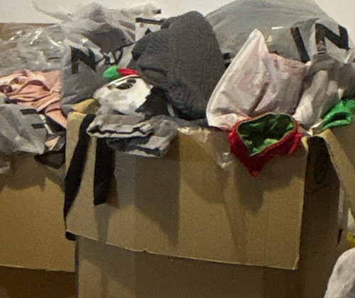 Mixed clothing wholesale job - clothing,